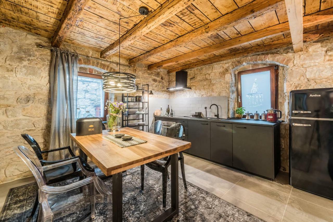 Livo Disno 12 Appartement Split Buitenkant foto